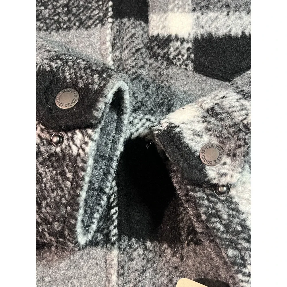 NWT Levis Men's‎ Plaid Heavy Quilt Lined Jacket Size Small Shacket Msrp $250 - Picture 3 of 10